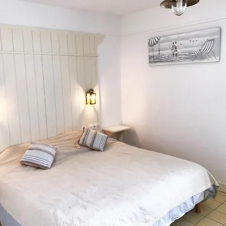 La Jolie Brise Appartement Dans Residence Avec Piscine La Flotte Exterior foto